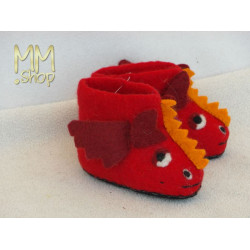 Felt slipper model red dragon