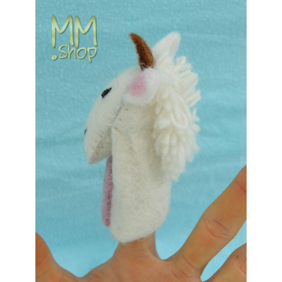 Felt fingerpuppet model Goat
