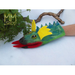Felt handpuppet model Dragon